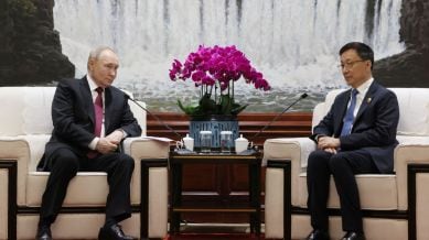 US sanctions undermine confidence in dollar: Putin in China
