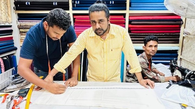 Pankaj Tailors, Chandigarh, Sector 17, masterjis, tailoring shop, kurtas delivery, Lok Sabha elections, political campaign, wrinkle-free kurtas, BJP leader Kanhaiya Mittal, Sanjay Tandon, Congress UT President H S Lucky, Himachal MLAs, Punjab MLAs, Elante Mall, premium fabric, Giza cotton, linen kurtas, Haryana leaders, paper cotton kurtas, JJP leader, Chandigarh Congress President, Parminder Dhindsa, Hanraj Raghuvanshi, Kasauli MLA Vinod Sultanpuri, Kullu MLA Sunder Singh Thakur, double pocket flap, check pattern, Burberry fabric, sweat-free linen, summer season, Mumbai fabric, Surat fabric, Congress workers, pure white kurtas, BJP supporters, light-coloured kurtas, pastel colours, happy colours, KK Tailors, Sector 22, Haryana Lok Sabha seats, May 25 voting, Punjab Lok Sabha seats, Himachal Pradesh Lok Sabha seats, Chandigarh UT seat, June 1 polls, Mukesh Prasad, kurta designs, sartorial choices, election rallies, political fashion, back-to-back events.
