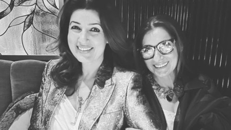 Twinkle Khanna reveals her mother, Dimple Kapadia, is obsessed with her hair. (Photo: Instagram/dimplekapadia)