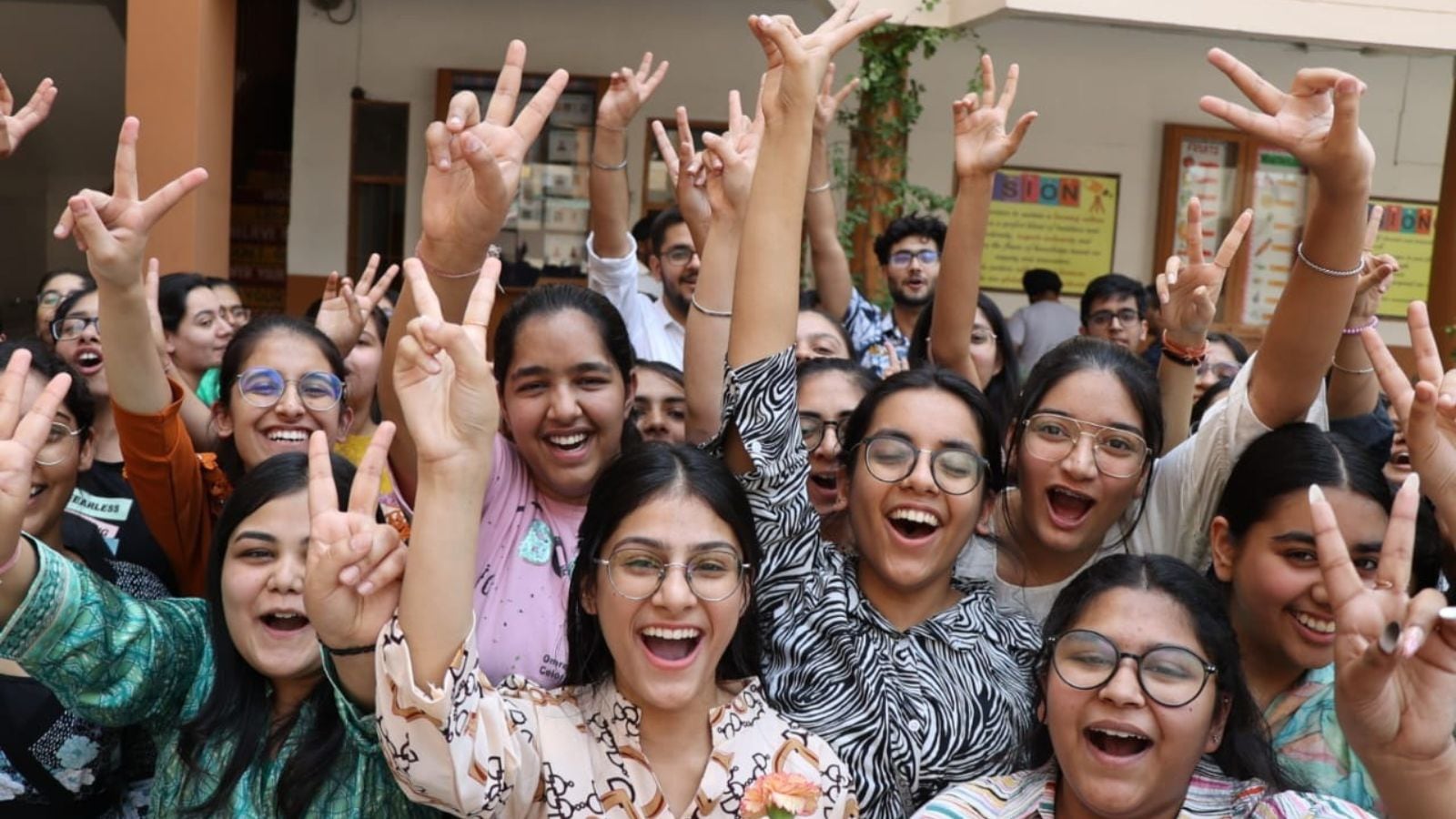 Cbse Class 12th Result 2024 Declared 87 98 Students Pass Trivandrum Region Remains Top Cbse Class 12th Result 2024 Declared 87 98 Students Pass Trivandrum Region Remains Top