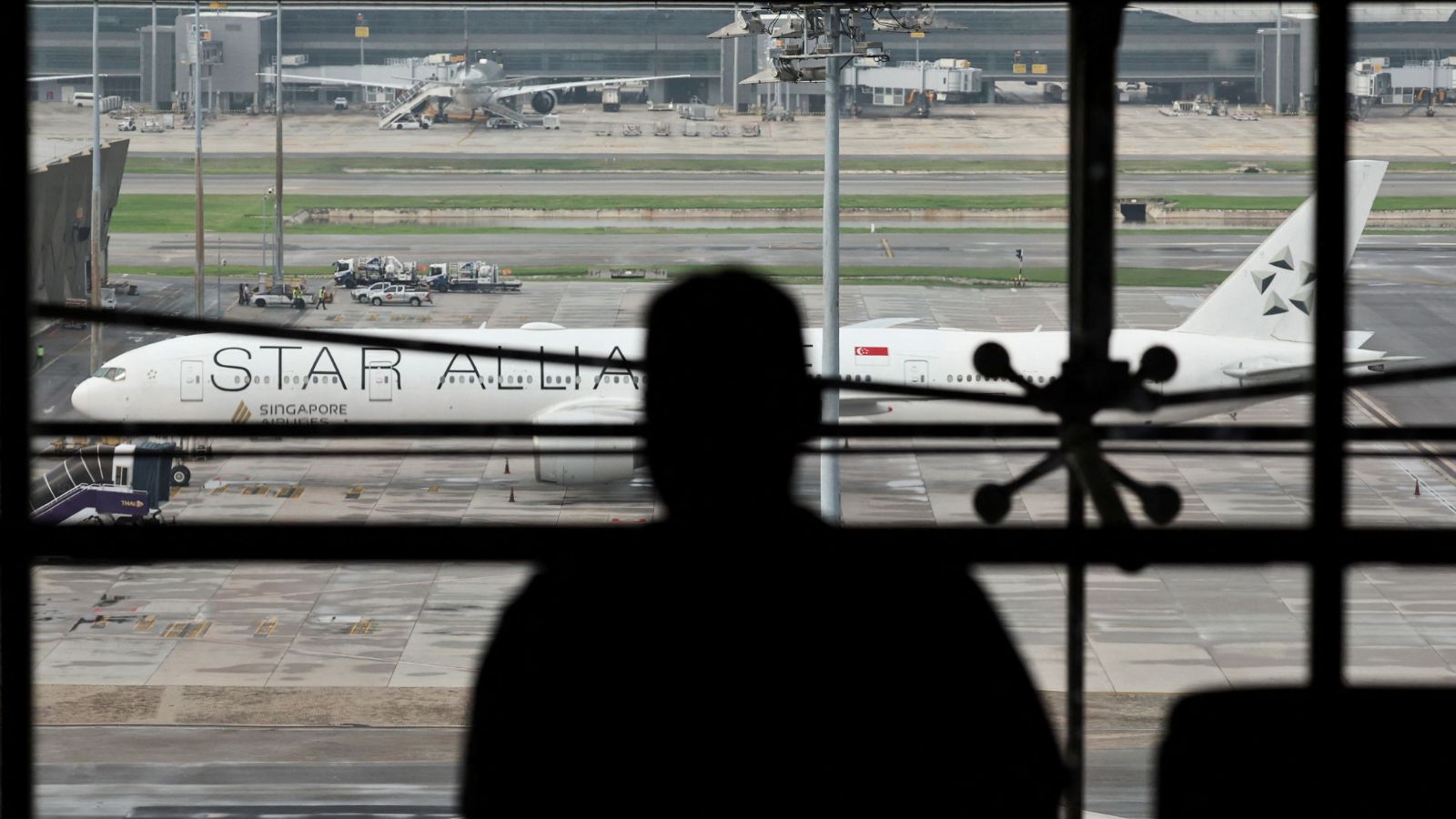 Singapore Airlines CEO apologises after turbulence on flight leaves one dead, many injured | Business News