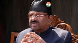 TMC complains EC about Governor of Kolkata of wearing the BJP logo