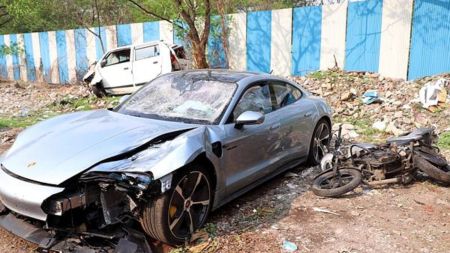 Porsche's expert team inspects car in Pune