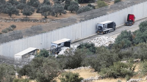 Palestinian truckers fear for safety after aid convoy for Gaza wrecked