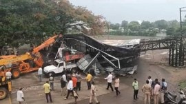 Pune hoarding collapse