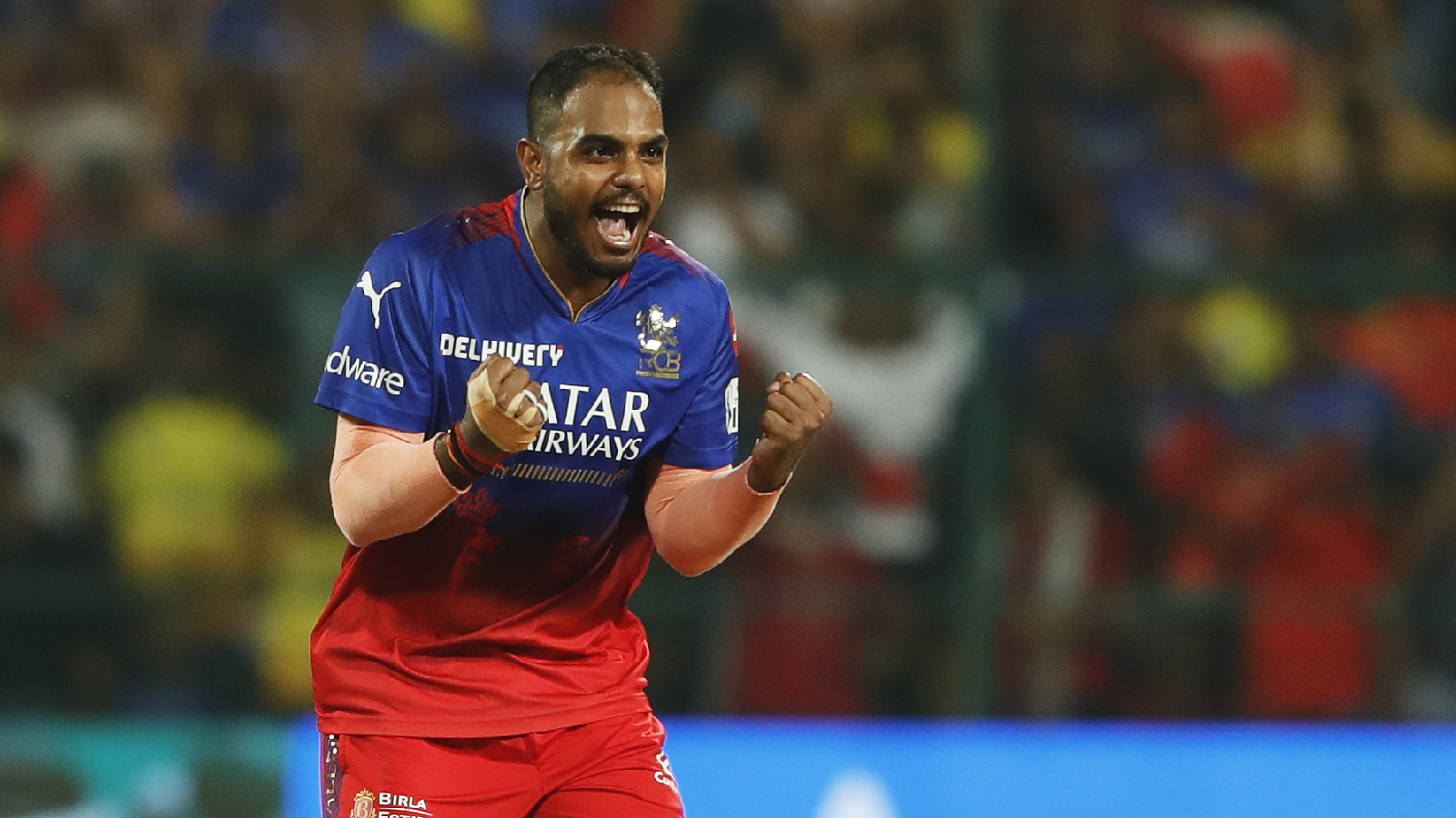 Yash Dayal, using smart variations, redeems himself by dismissing Dhoni and  taking RCB to famous win | Ipl News - The Indian Express