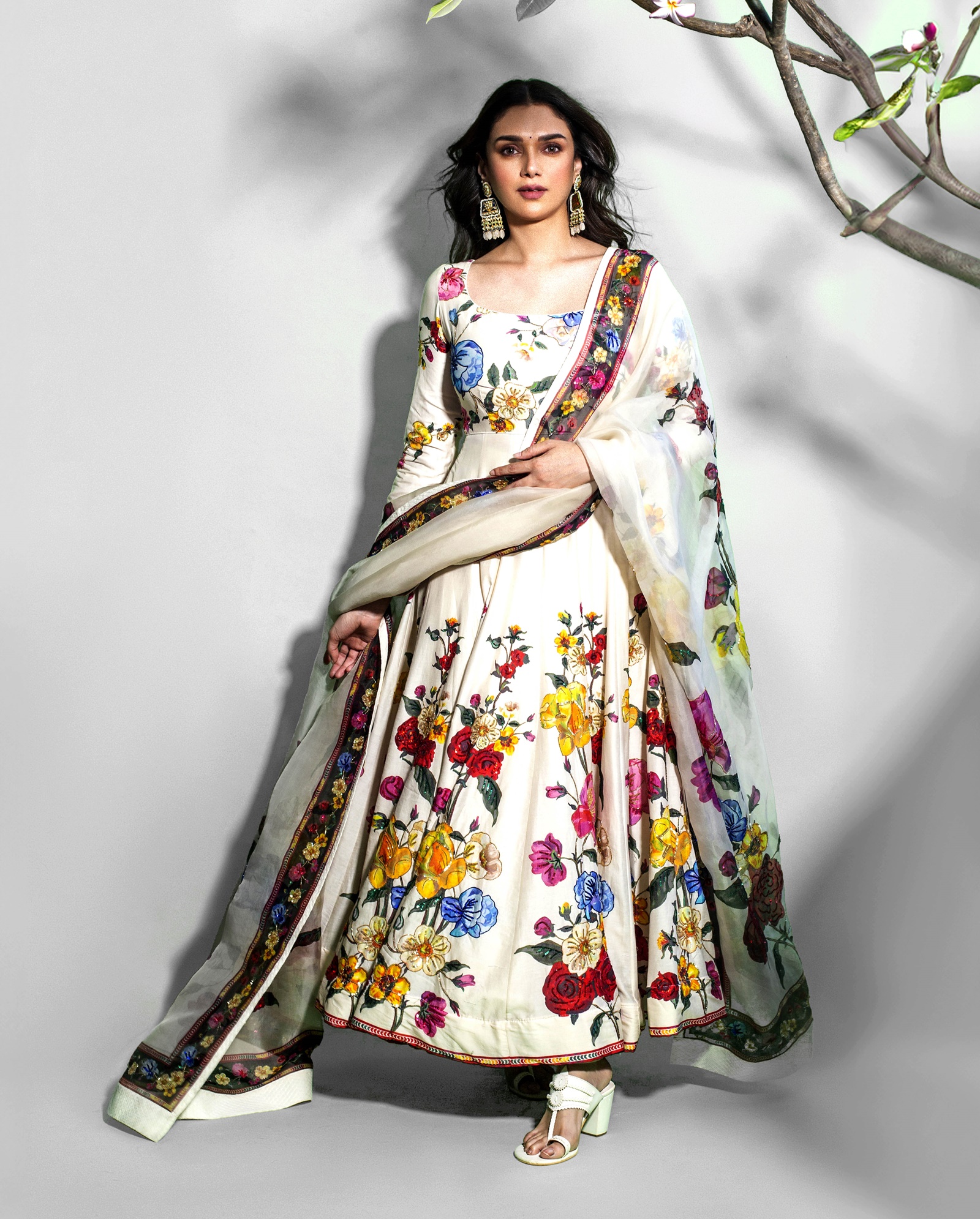 Aditi Rao Hydari in signature Rohit Bal for Heeramandi promotions 