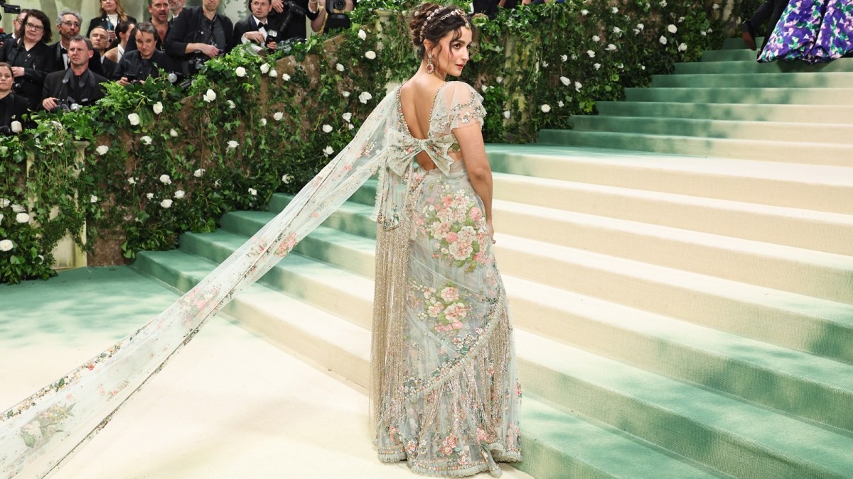 Met Gala 2024: Alia Bhatt's Met Gala sari took 163 craftsmen, 1965 man  hours to make