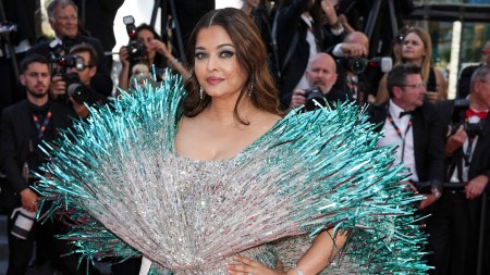 Aishwarya Rai, Aishwarya Rai HD Photos, Aishwarya Rai Videos, Pictures ...