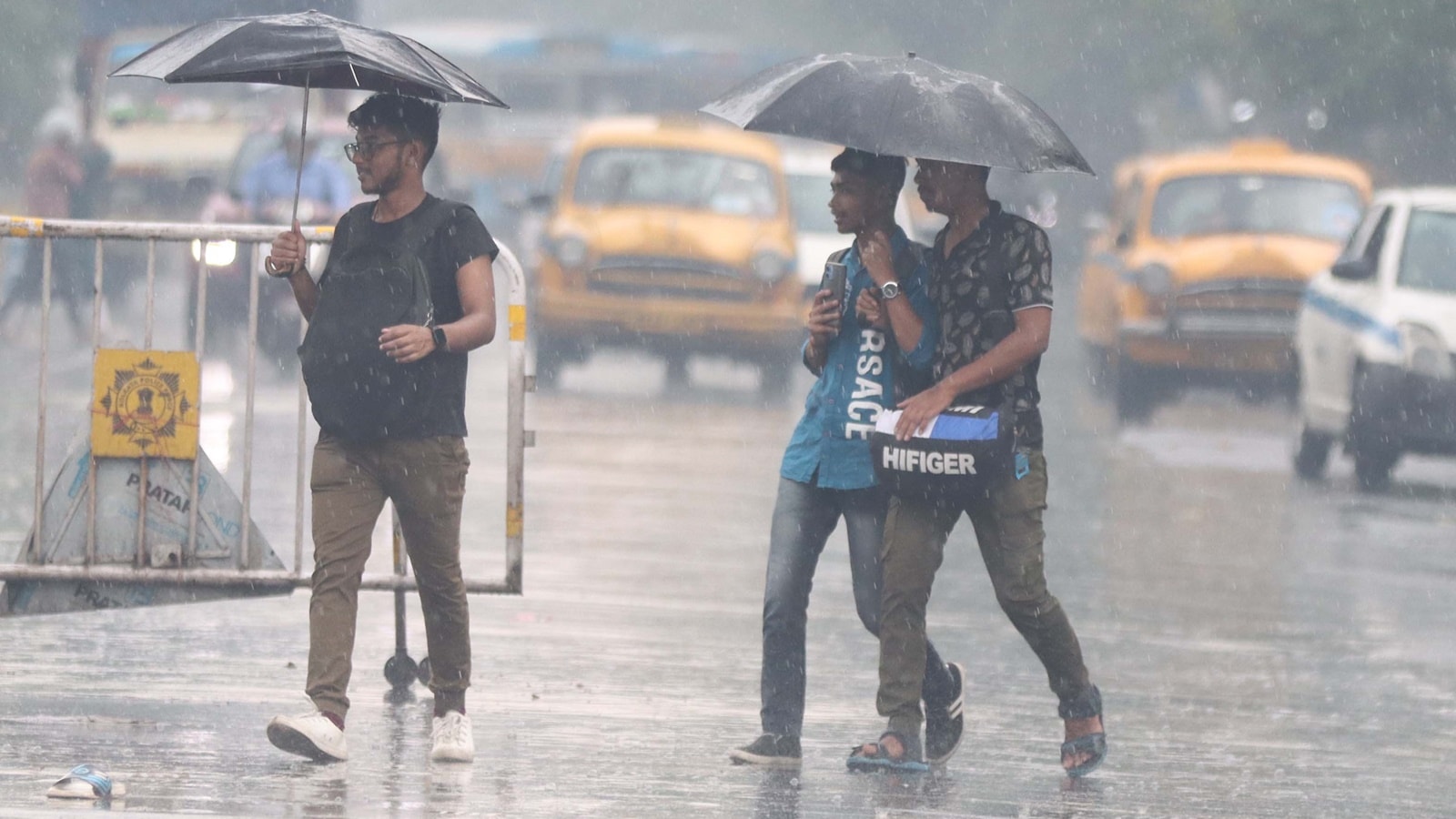 West Bengal Weather Update Thunderstorms With Lightning Light To Moderate Rain Likely 5487