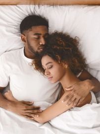 Sharing bed with your partner improves your overall wellbeing