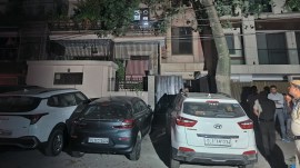 Jangpura Murder case, doctor strangled to death, C-14 in Jangpura Extension, thieves assault physician, Thieves ransacked house, delhi murder news, indian express news