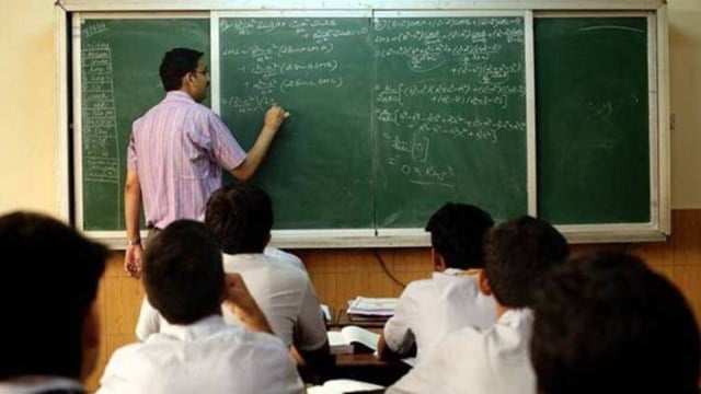 Maharashtra school curriculum, Maharashtra State Curriculum Framework, Manusmriti reference, Indian Knowledge System, School Education, Bhagavad Gita, education sector, Indian ancient text, Experts on Brahmanisation of education, mandatory Sanskrit teaching, regional language teaching, Choice Based Credit Framework, indian express, indian express news
