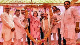 Priyanka Gandhi, Congress, Priyanka Gandhi in Amethi, Priyanka slams PM Modi, Narendra Modi nomination, Varanasi Lok Sabha seat, Narendra Modi, PM Modis kurta, PM Modis spotless kurtas, Rahul Gandhi, Lok sabha elections, indian express news