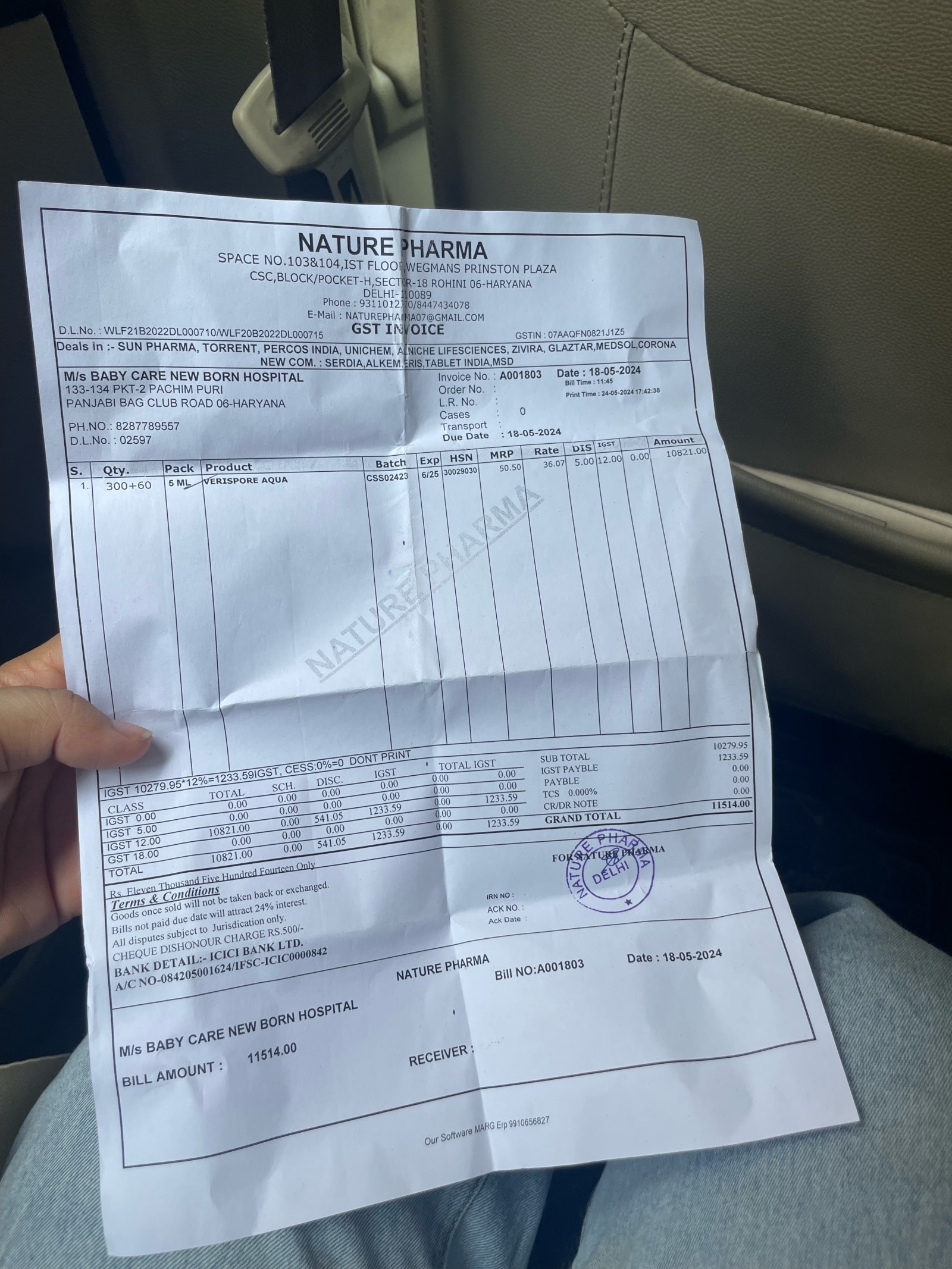 A pharma company delivery agent who had come to deliver a probiotic supplement consignment to the hospital was also surprised to see it shut. (Express Photo)