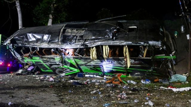 indonesia bus crash