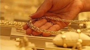 jewellery export, Surat SEZ, dip in gems exporting, jwellery exporting, Gujarat jwellery exporting, Surat's Special Economic Zone, gems trader, Russia Ukraine war, Israel hammas war, indian express news