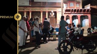 locals gather at Phalodi