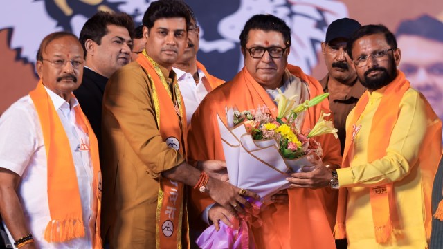 Maharashtra Polll Ballotin, Raj Thackeray, Eknath Shinde, devendra fadnavis, Naresh Mhaske, Raj Thackeray, MNS Chief Raj Thackeray, maharashtra polling indian express news