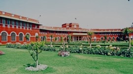 delhi Modern School, delhi school EWS student, Modern School Barakhamba Road, EWS catagory, EWS students Class 9 repeat chance, economically weaker section, indian express news