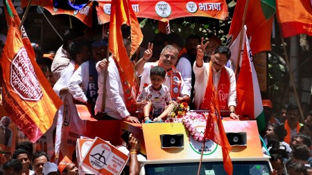 Maharashtra Poll Ballotin, Eknath Khadse leads poll campaign, Raksha Khadse, Raver Lok Sabha seat, BJP ticket, Girish Mahajan, Khadse ghar wapsi, indian express news