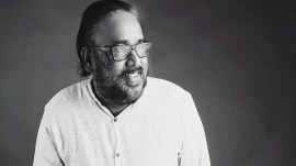 Sangeeth Sivan was the elder sibling of National Award-winning cinematographer-director Santosh Sivan and renowned filmmaker Sanjeev Sivan.