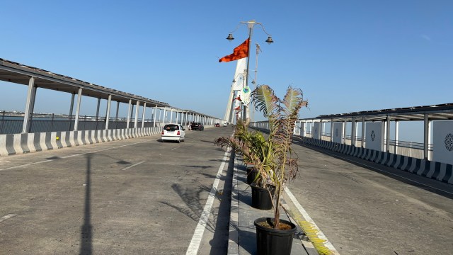 Sudarshan Setu, Beyt Dwarka island, Sudarshan Setu, cable-stayed sea link, Okha town, Devbhumi Dwarka district, Beyt Dwarka island, Narendra Modi, indian express news