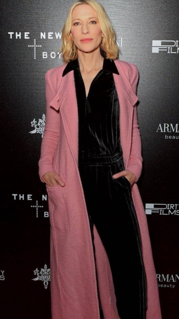 Cate Blanchett presented an award barefoot in 2018