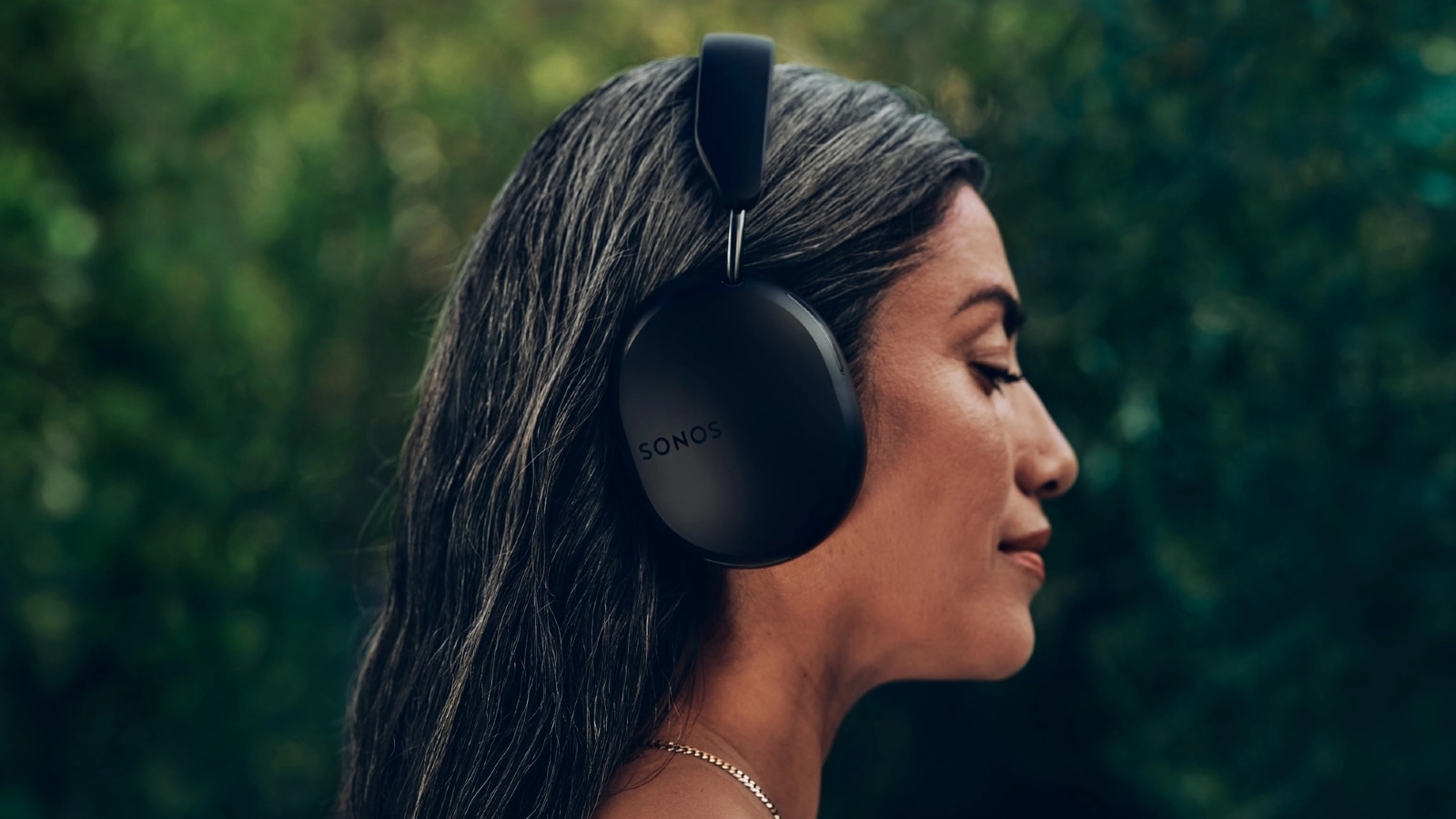 Sonos ventures into headphones, announces Ace | Technology News - The ...