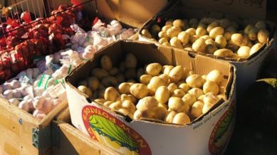 There was also an increase of 5 per cent in the quotas for eggs, potatoes, onions, sugar, rice, wheat flour and dal (pulses) and the approved quantities were the highest since this arrangement came into effect in 1981.