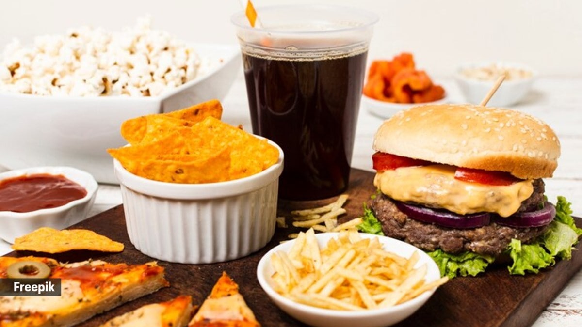 tobacco food Nutritional scientist calls for tobacco-style warning labels on  ultra-processed foods; here's how it can help | Food-wine News