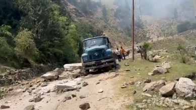 The incident happened near Darbani in Uttarakhand. (Video screengrab/ Uttarakhand Cops/ X)