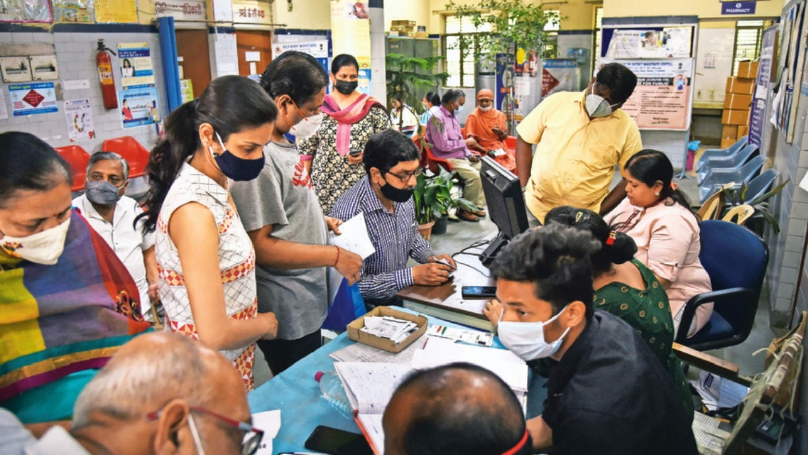 Congress slams Centre for not maintaining data of people who took Covid ...