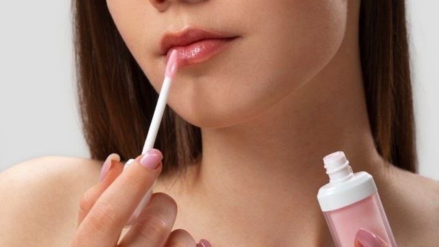 Lip balm, moisturise