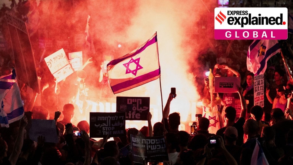 People attend a protest against Israeli Prime Minister Benjamin Netanyahu's government and to call for the release of hostages kidnapped in the deadly October 7 attack on Israel by the Palestinian Islamist group Hamas, in Tel Aviv, Israel, June 1, 2024.