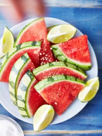 Benefits and risks of salting watermelon