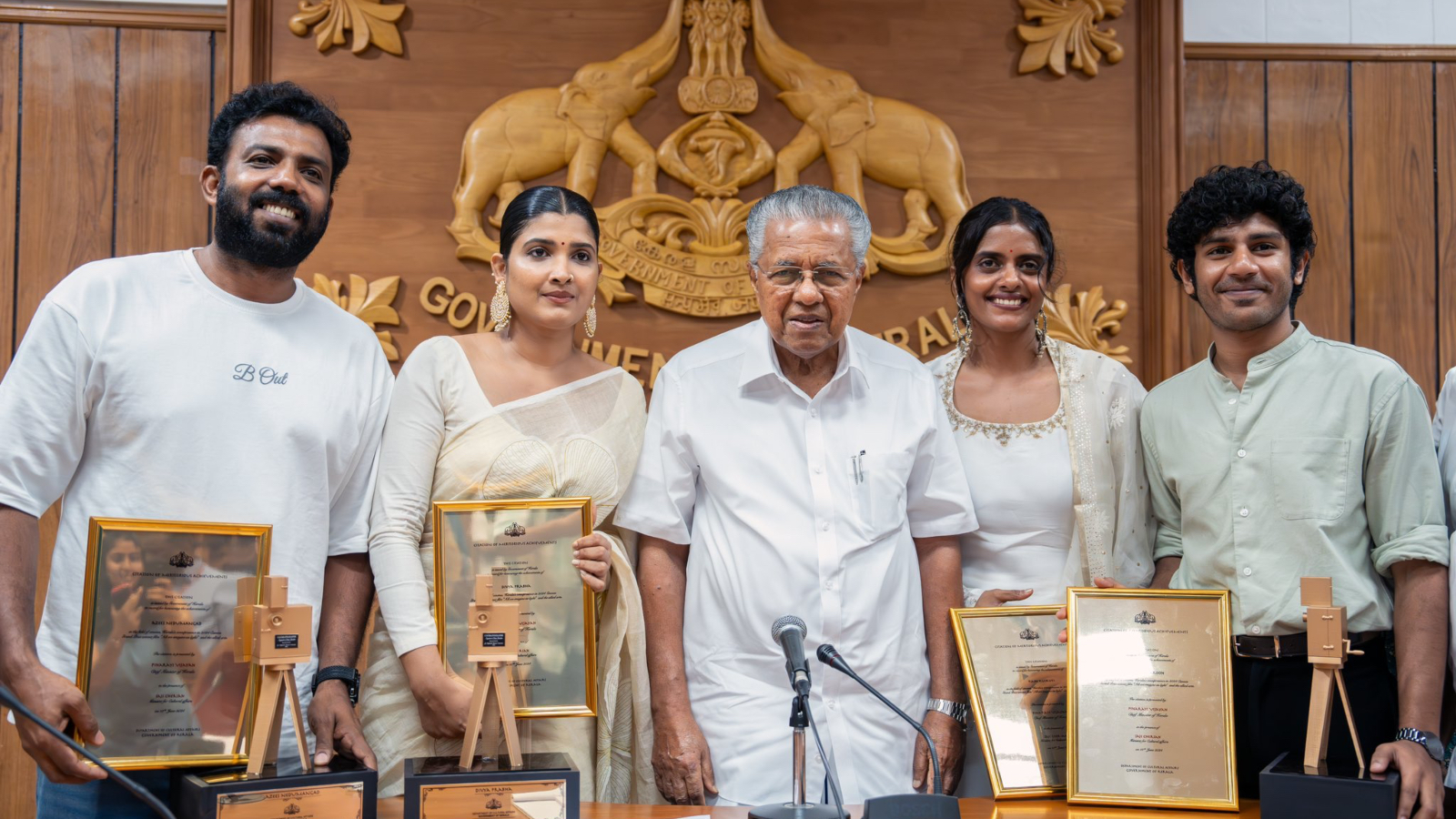 Kerala CM Pinarayi Vijayan honours cast and crew of Cannes Grand Prix ...