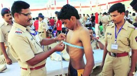 Maharashtra Police recruitment, constabulary posts, applicants, police constable recruitment, drivers police recruitment, band men police recruitment, SRPF personnel recruitment, jail staff recruitment, police recruitment physical examinations, police recruitment in monsoon season, police recruitment in monsoon criticism, police recruitment application numbers, police recruitment backlog,
