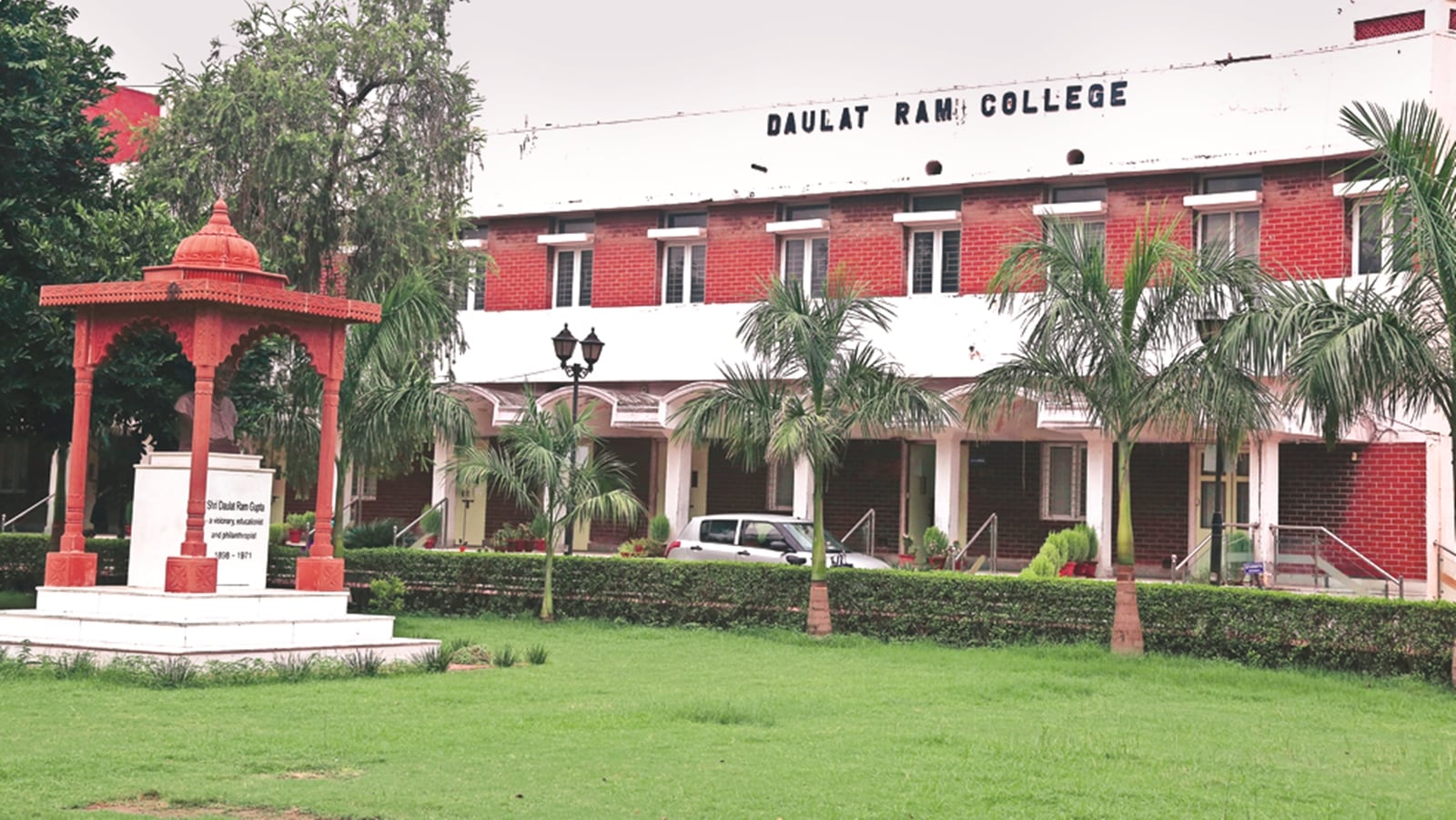 Delhi University, DU Teachers protest, Daulat Ram college SOPs, DU assistant professor appointment, UGC, DU selection criteria, DU news, delhi education news, indian express news