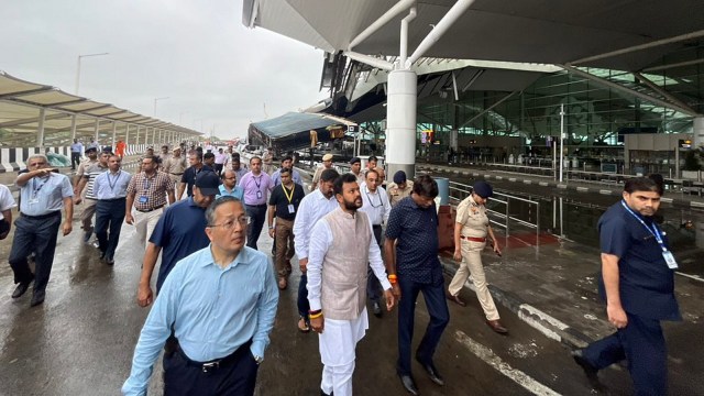 Delhi airport roof collapse