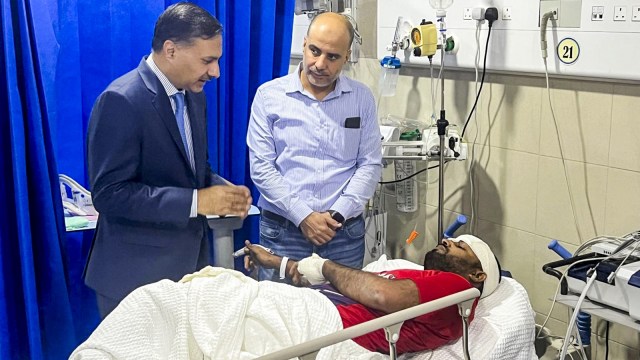 Kuwait fire video, Kuwait fire incident video, Kuwait fire mishap video, watch kuwait building fire, Indians Kuwaitfire, watch fire video, Kuwait fire mishap condolences, Prime Minister Narendra Modi Kuwait fire, Dr S Jaishankar Kuwait fire mishap, Indian Embassy Kuwait fire mishap, Kharge Kuwait fire mishap, Indian Express, video, video coverage, video footage, indian express, current affairs