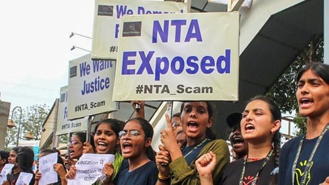 एनईईटी विवाद: बिहार पुलिस ने 'प्रश्नपत्र सुविधा प्रदाताओं के लिए जारी किए  गए' 6 उत्तर-दिनांकित चेक बरामद किए | इंडिया न्यूज़ - द इंडियन ...