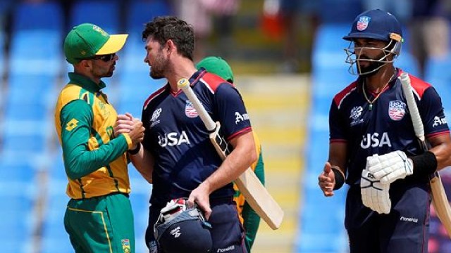 T20 World Cup: Andries Gous' (centre) unbeaten 80 handed South Africa a mighty scare in North Sound. (AP)