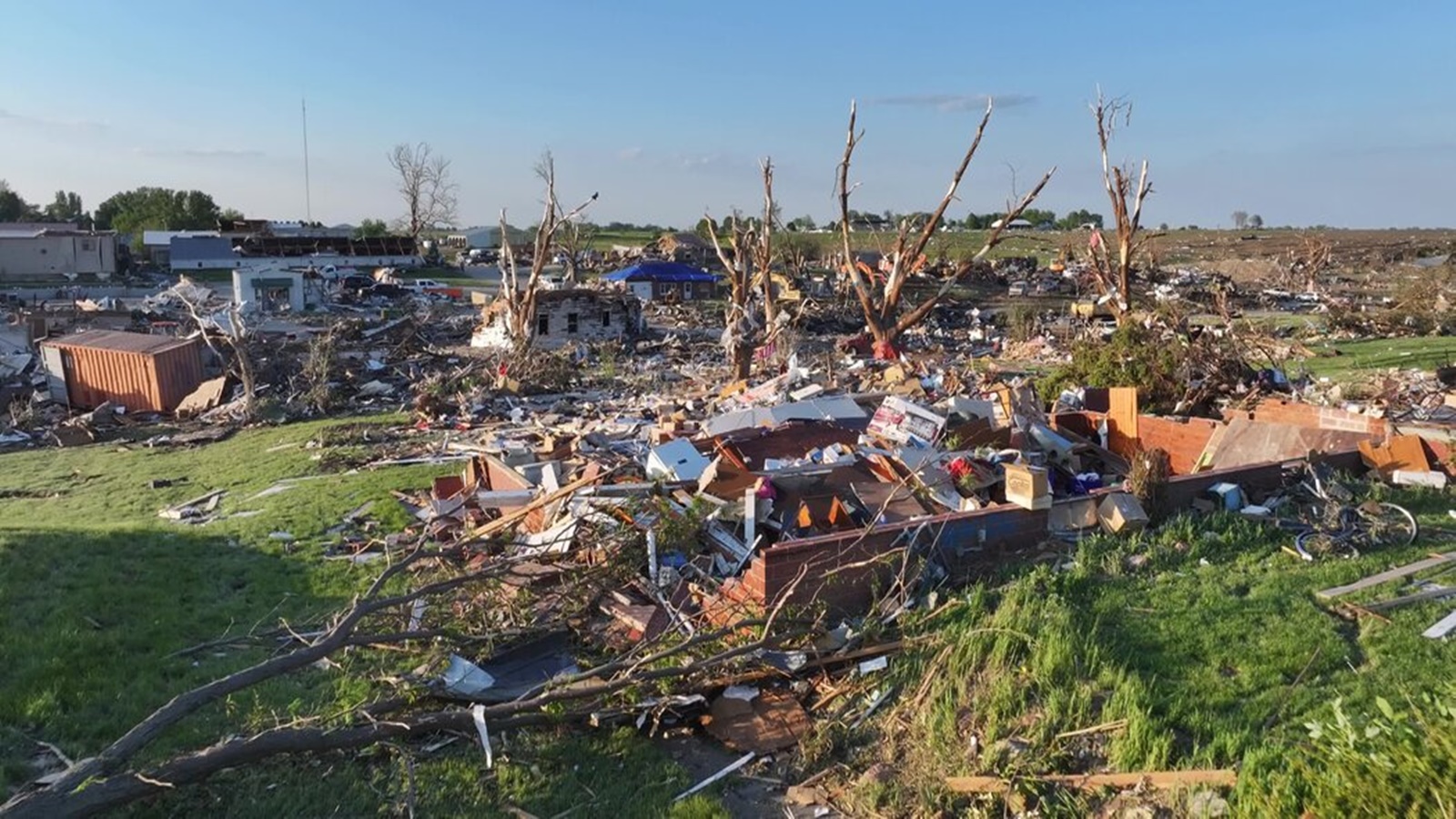 Tornadoes in US has thwarted the well being of people.