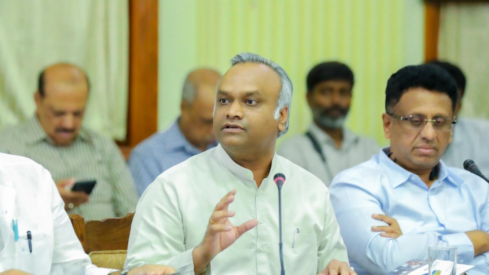 Priyank Kharge Scoffs At Demand For More Deputy Cms As It Divides Karnataka Ministers 9119