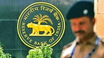 Bank credit grows 15.3% in April: RBI