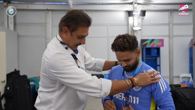 Ravi Shastri and Rishabh Pant