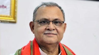 Lok Sabha Elections 2024, FIR against Sanatan Pandey, Sanatan Pandey MCC violation, Sanatan Pandey threat to poll officer, Samajwadi Party, Sanatan Pandey threat video, Sanatan Pandey viral video, Sanatan Pandey FIR, Lok Sabha Elections polls, Indian express