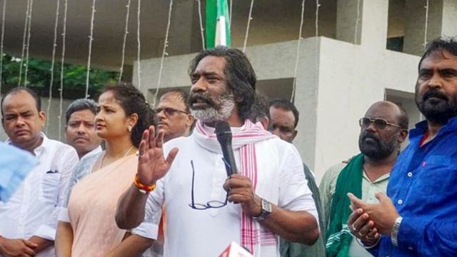 Former Jharkhand chief minister and JMM leader Hemant Soren addresses party workers, in Ranchi on Saturday.