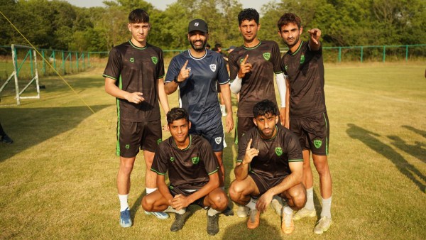 Trishan Patel with Pakistan football team during a practice session